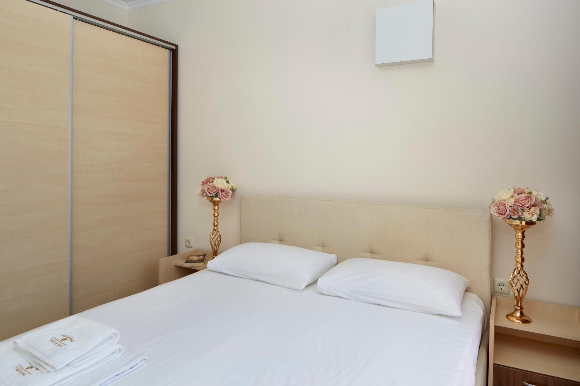 Villa Sardinia Apartments Sveti Vlas Esterno foto