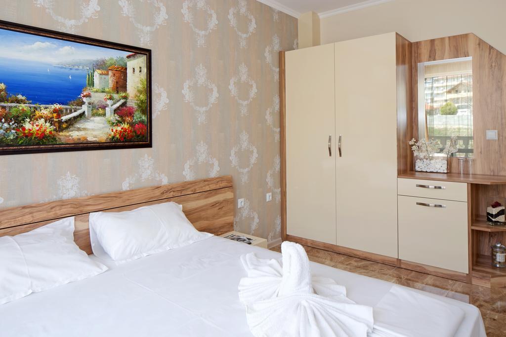 Villa Sardinia Apartments Sveti Vlas Esterno foto