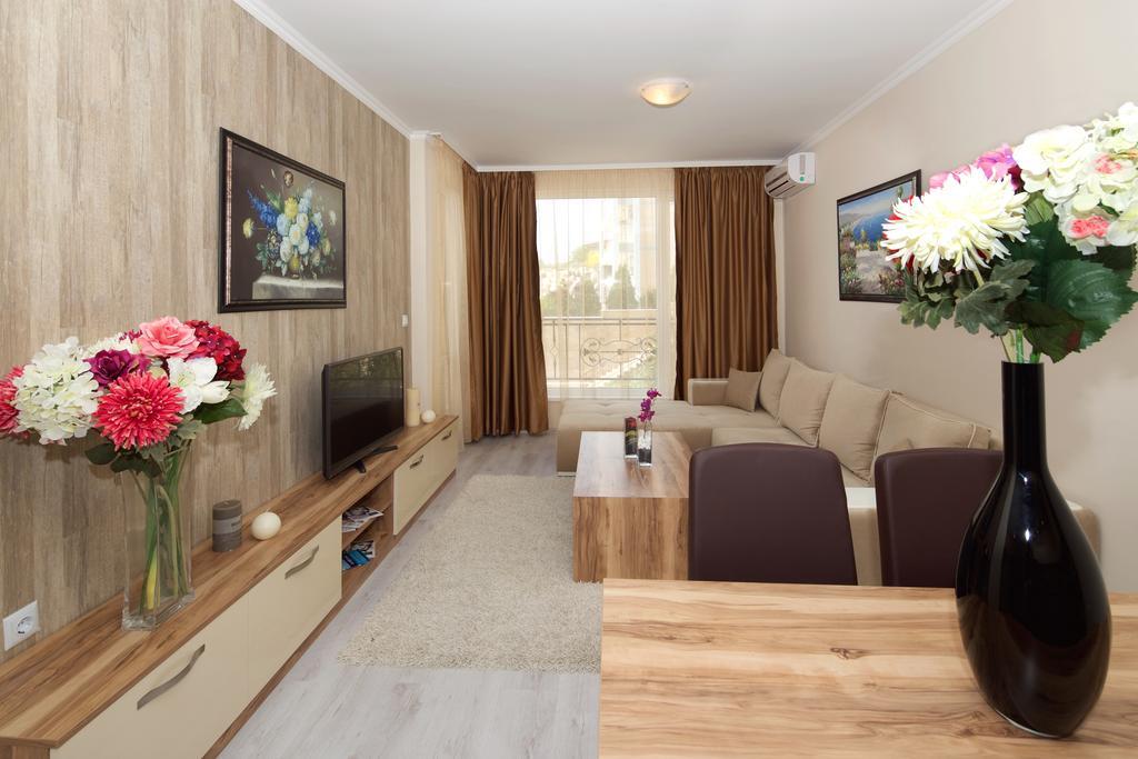 Villa Sardinia Apartments Sveti Vlas Esterno foto