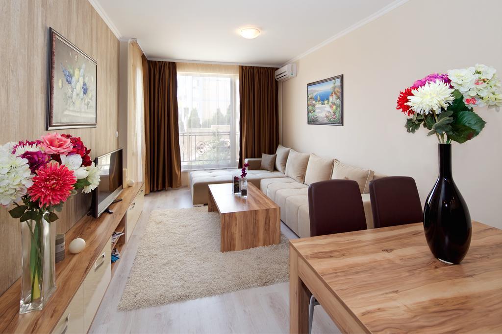 Villa Sardinia Apartments Sveti Vlas Esterno foto